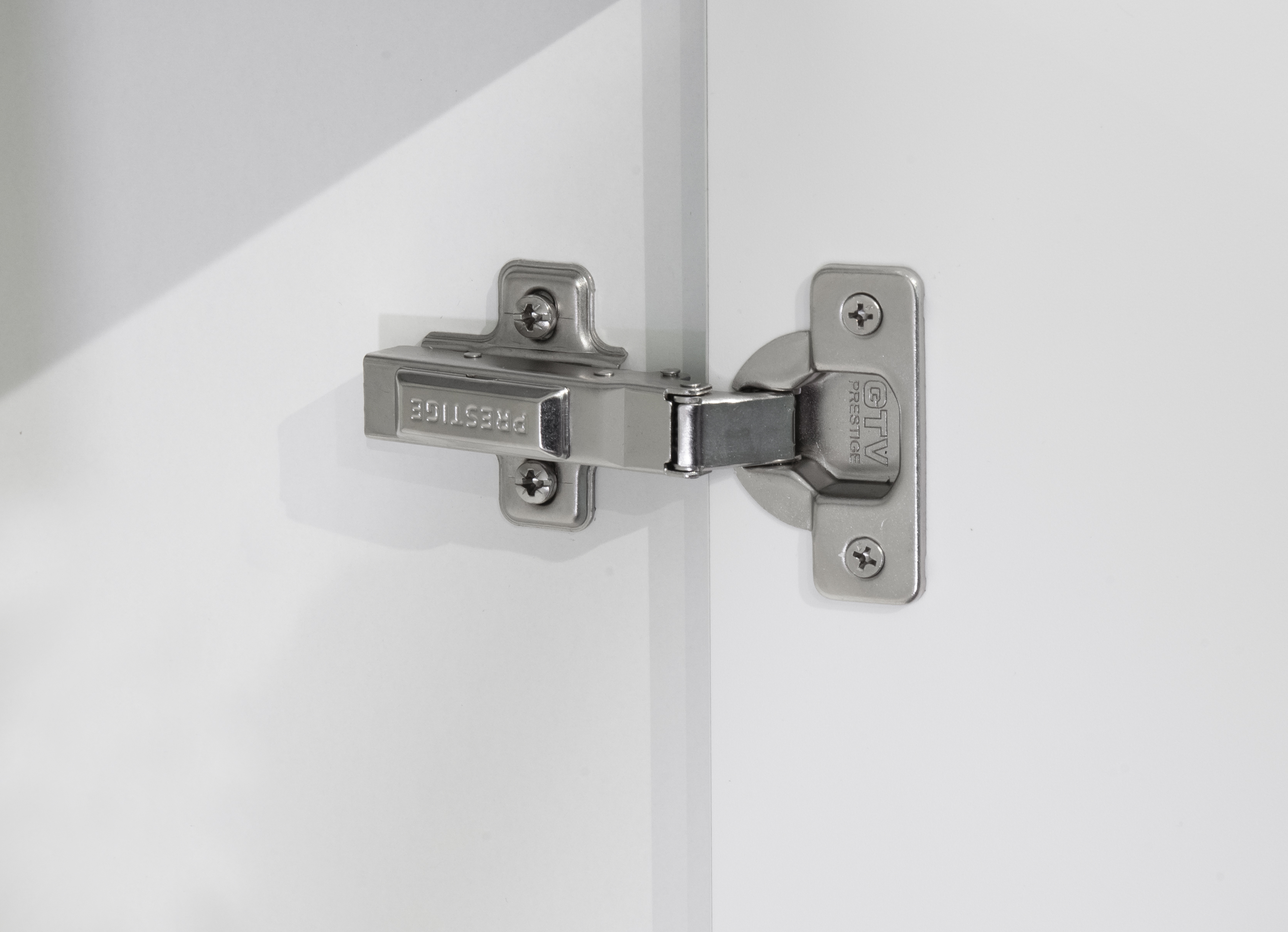 zawias Prestige z cichym domykaniem