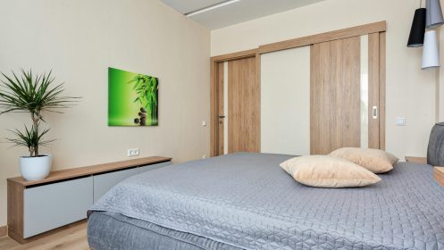 Modern walk-in wardrobe doors – inspiration that will transform your interior
